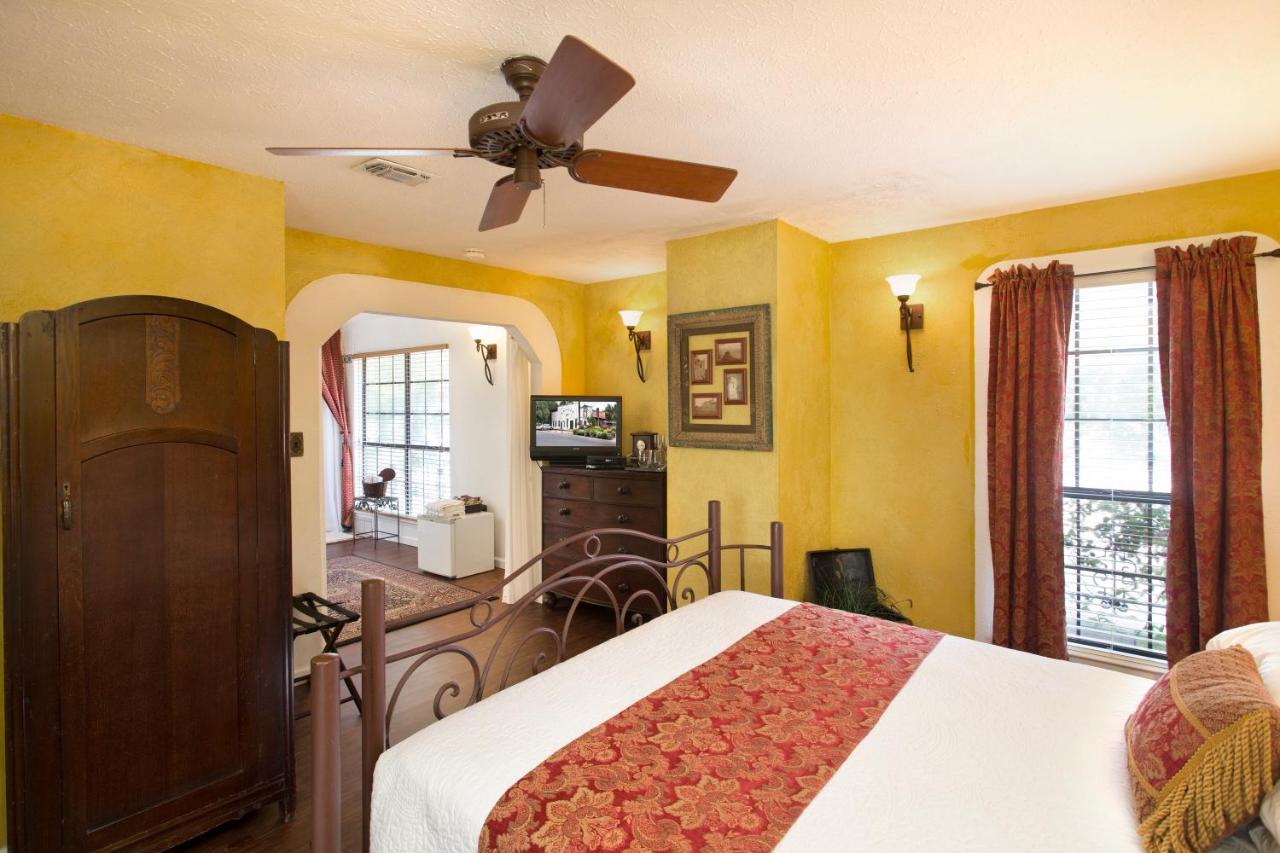 Lakehouse Bed And Breakfast Canyon Lake Exteriér fotografie